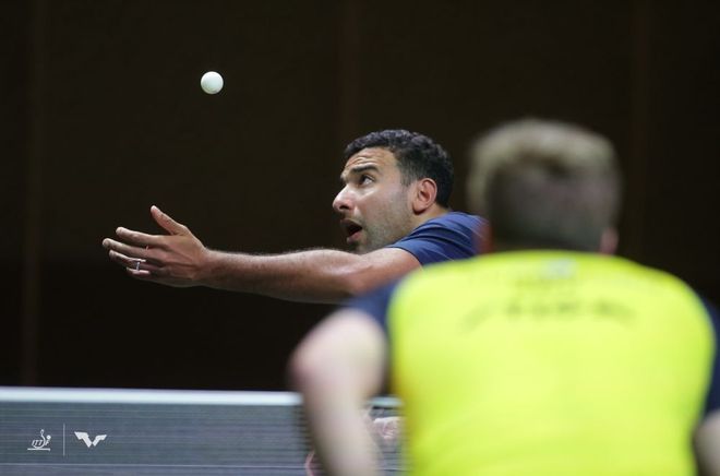 过社交媒体 过社交媒体